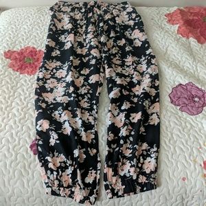 Floral Print Flowy Pants